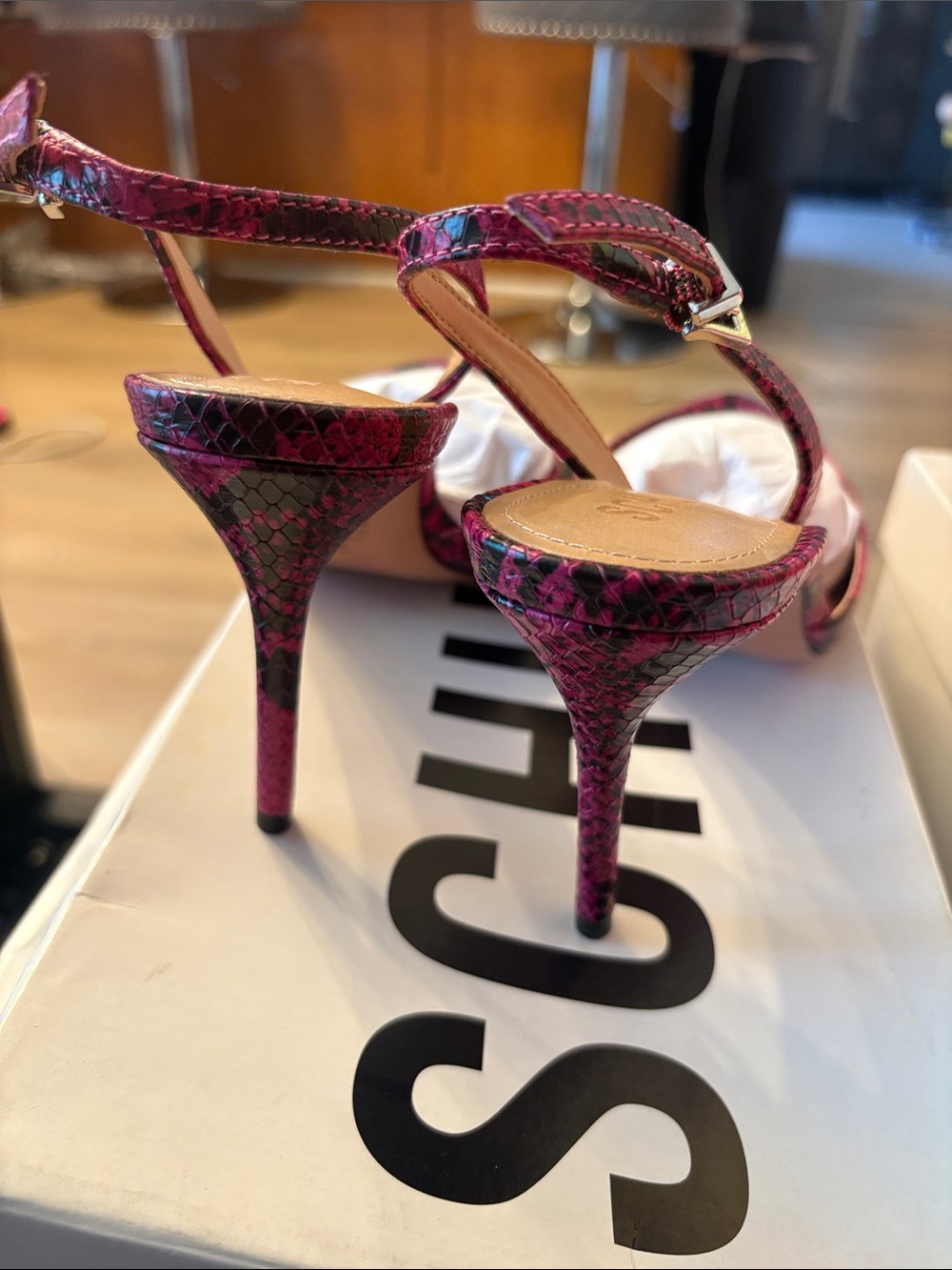 SCHUTZ Hot Pink Snake-Print Pointed Slingback Pumps 80 - Picture 5 of 7